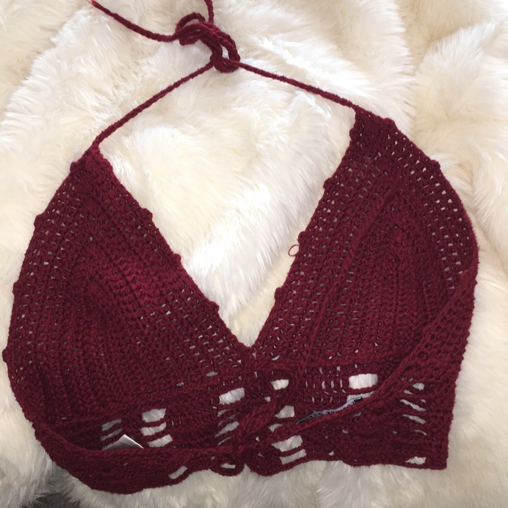 Knitted crimson top